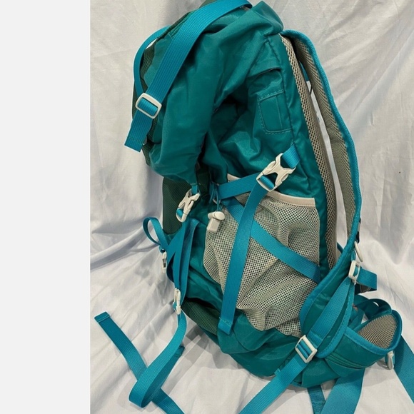 HOMIEE 50L Volume Hiking Outdoor Camping Backpack with Rain Cover in Green main image 5